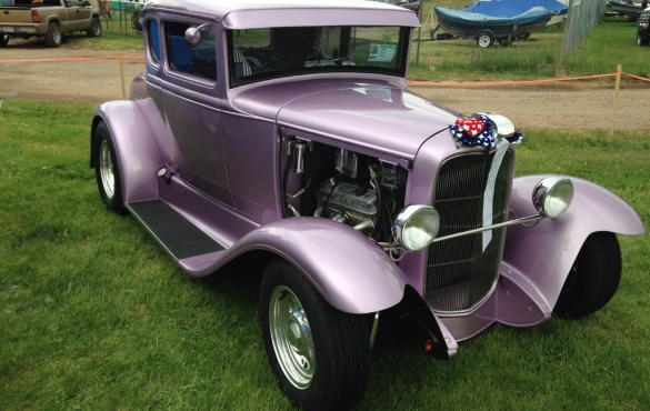Old purple car.